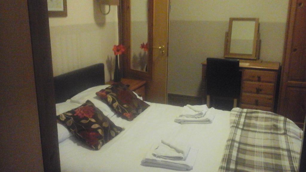 Dillwyn'S Hotel Pontardawe Exterior foto